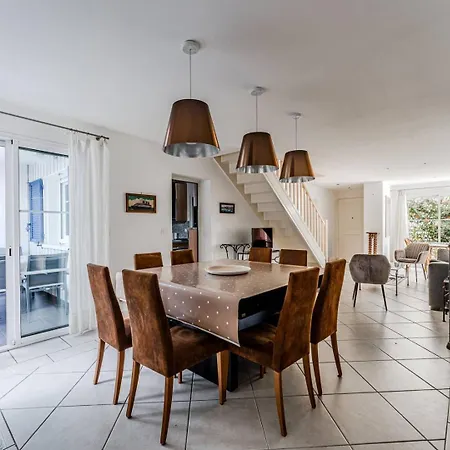 Proche Centre A 300 M De La Et 800 M Du Marche 3 Villa Arcachon